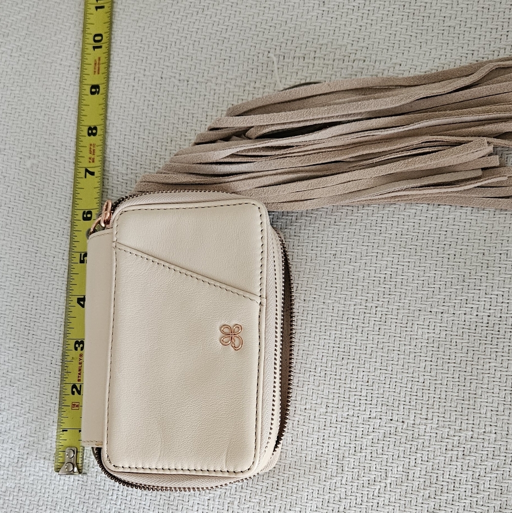 Elegant Cream Leather Wristlet Tassel Bag - Picture 2 of 7